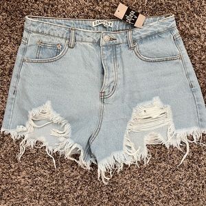 Denim High Rise Shorts. Signature 8. Size Large